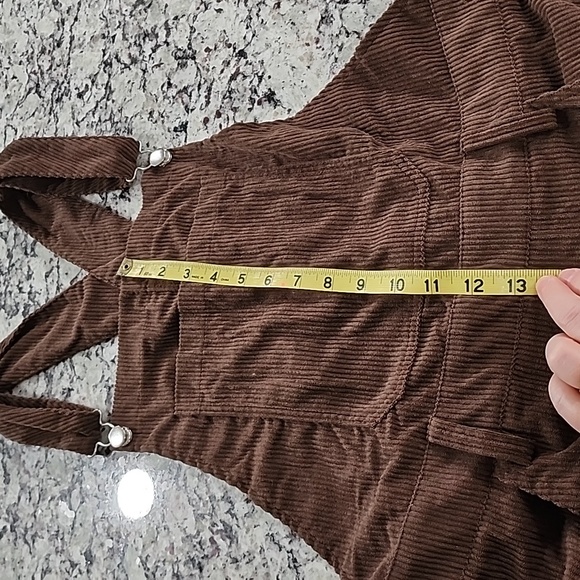Women's Oversized Brown Corduroy Overalls. Adjustable Straps. OS - Picture 13 of 13